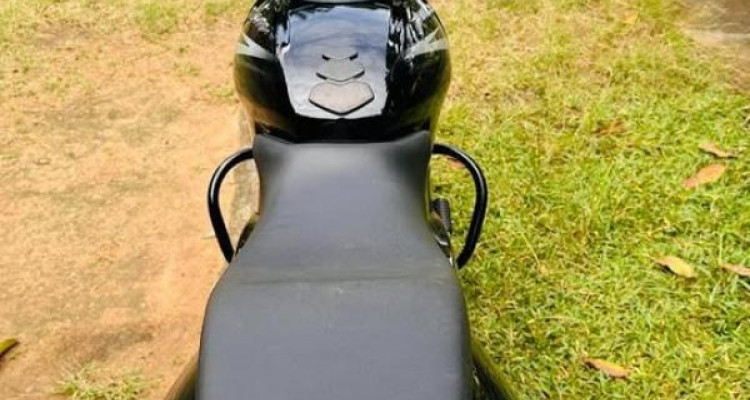 BAJAJ PULSAR 150 2018