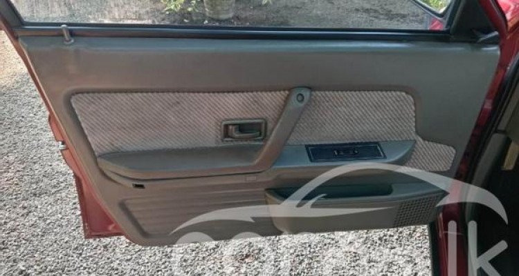 HYUNDAI STELLAR 1987