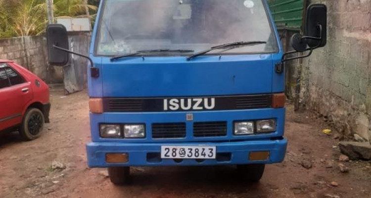 ISUZU 4BA1 1977