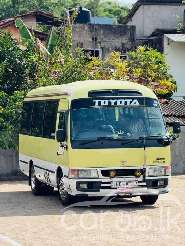 TOYOTA COASTER 2007