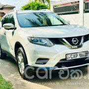 NISSAN X TRAIL 2015