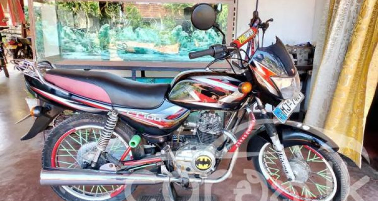 BAJAJ CT100 2005
