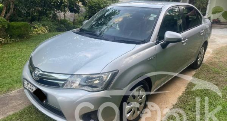 TOYOTA COROLLA AXIO 2015