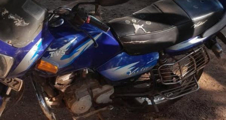 TVS VICTOR 2002