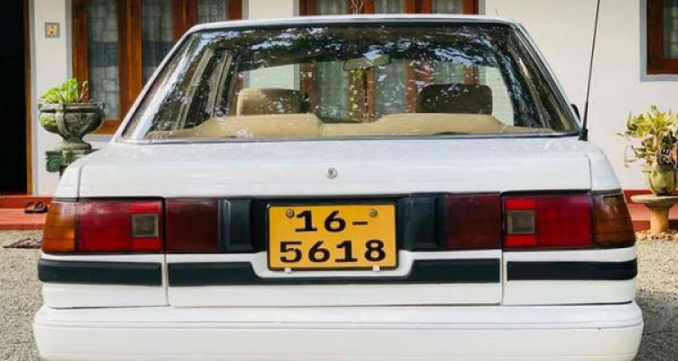TOYOTA CORONA AT150 1986