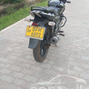 BAJAJ PULSAR 150 2017