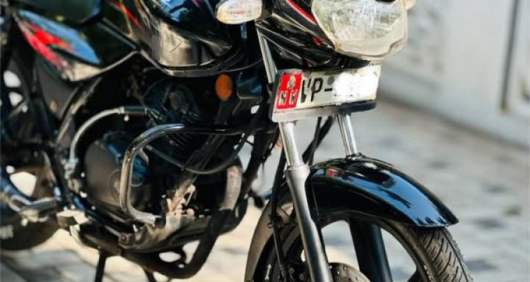 BAJAJ DISCOVER 135 2010