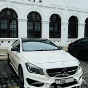 MERCEDES BENZ C200 2013