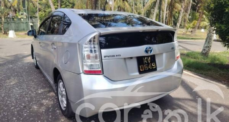 TOYOTA PRIUS 2010