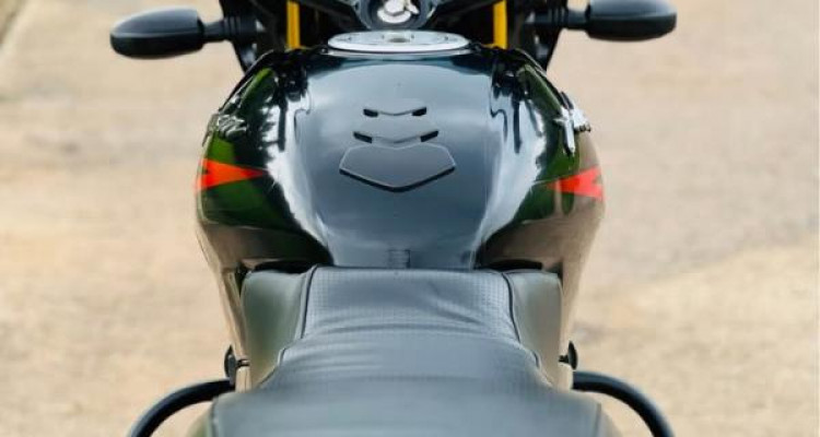 BAJAJ PULSAR 150 2017