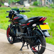 BAJAJ PULSAR 150 2017