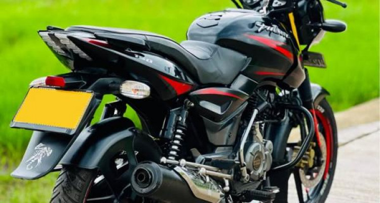 BAJAJ PULSAR 150 2017