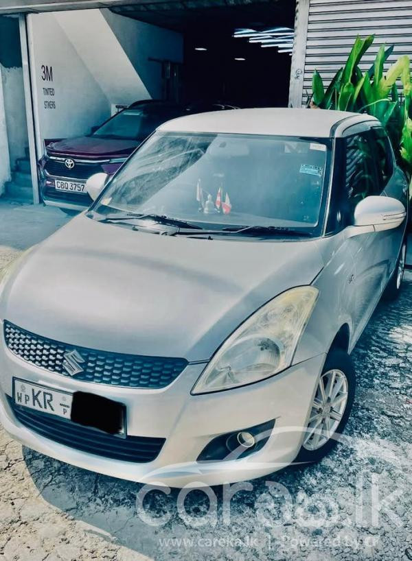 SUZUKI SWIFT 2011