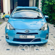 TOYOTA AQUA 2012