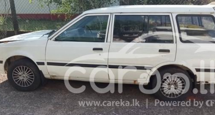 NISSAN AD WAGON 1987