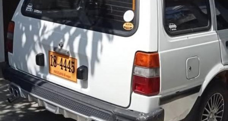 NISSAN AD WAGON 1987