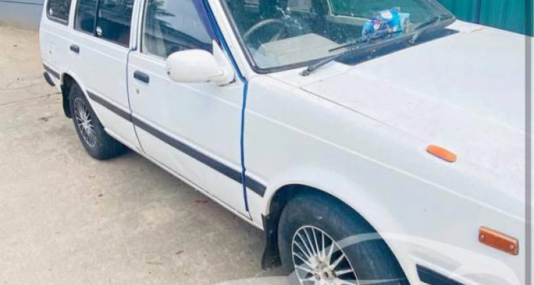 NISSAN AD WAGON 1987