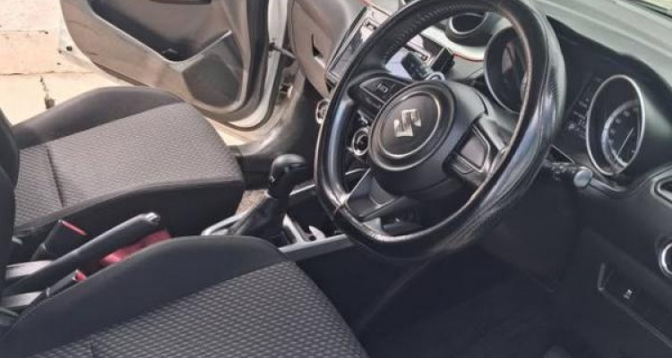 SUZUKI SWIFT RS 2017