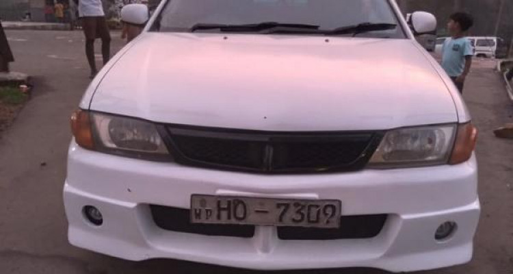 NISSAN WINGROAD 2001