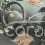 TOYOTA VITZ 2008