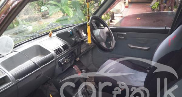 SUZUKI MARUTI 800 2005