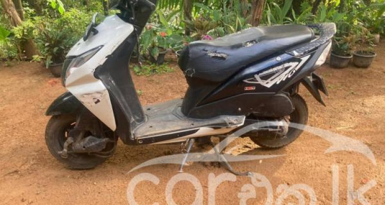 HONDA DIO 2015