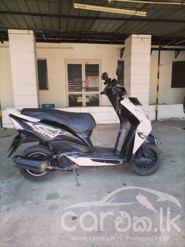 HONDA DIO 2017